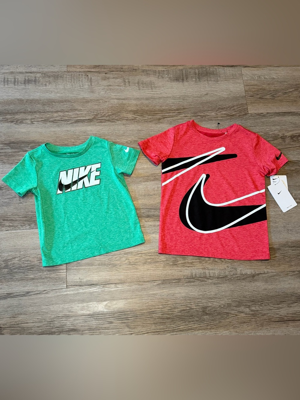 Lot of 2 Nike Kids T-Shirts (Green and Red) - Boys sizes 3T and 4